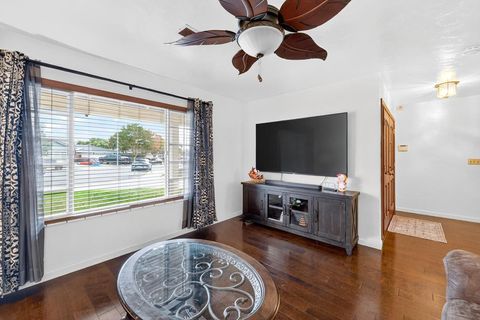 Tiny photo for 1260 Heather Glen Circle, HOLLISTER, CA 95023 (MLS # ML82027118)