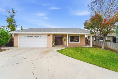 Tiny photo for 1260 Heather Glen Circle, HOLLISTER, CA 95023 (MLS # ML82027118)