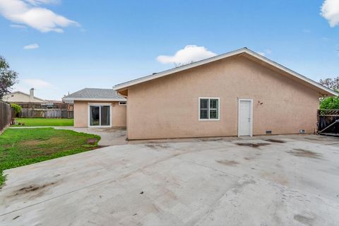 Tiny photo for 1260 Heather Glen Circle, HOLLISTER, CA 95023 (MLS # ML82027118)