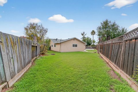 Tiny photo for 1260 Heather Glen Circle, HOLLISTER, CA 95023 (MLS # ML82027118)