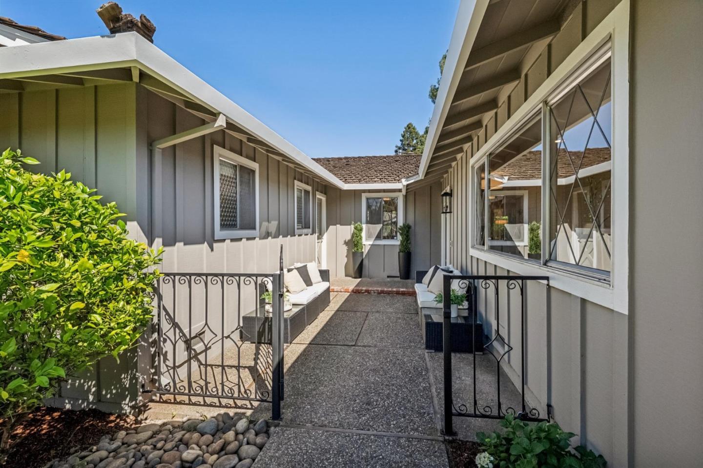 277 Alta Vista Avenue