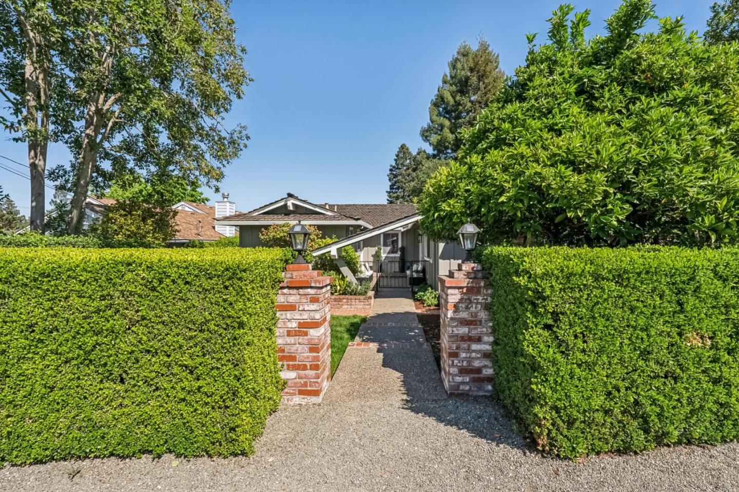 277 Alta Vista Avenue