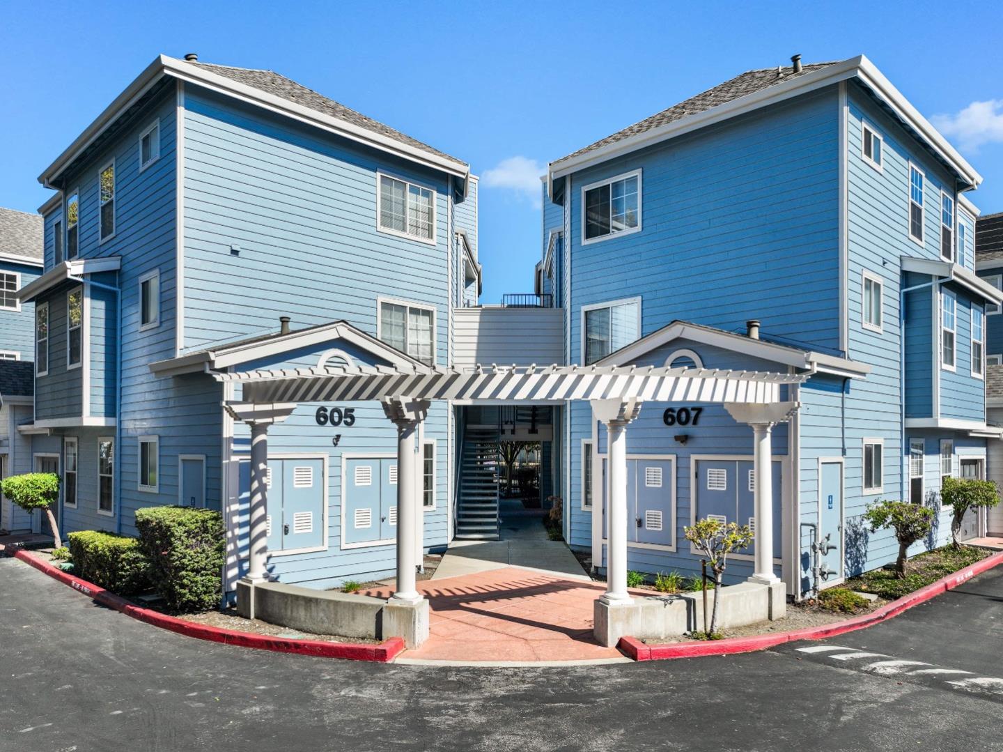 605 Arcadia Terrace 106