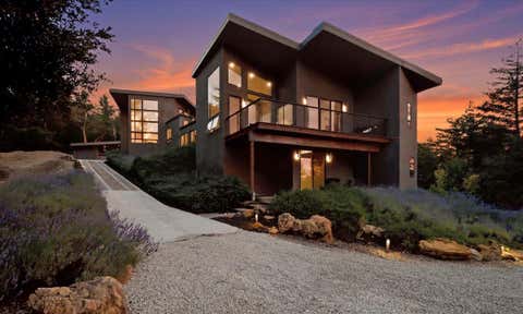 Photo of 13755 Skyline Boulevard, LOS GATOS, CA 95033 (MLS # ML82055683)