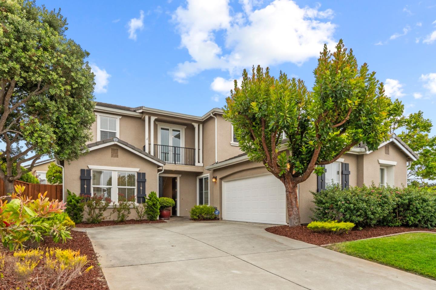 5011 Pacific Crest Drive