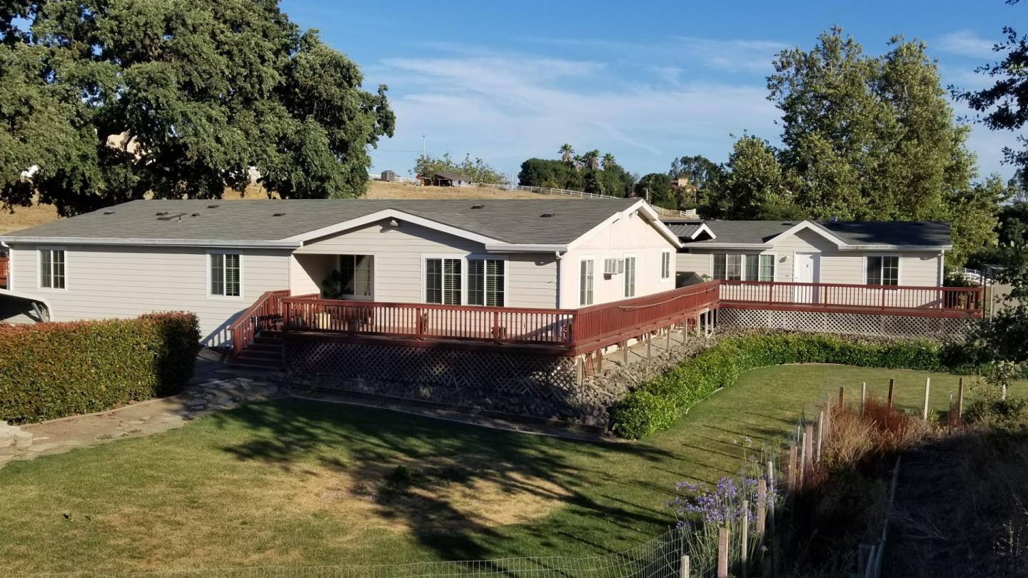 2580 Bridle Path Drive