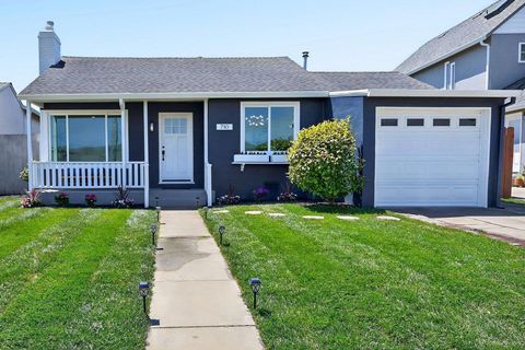 Photo of 710 W Orange Avenue, SOUTH SAN FRANCISCO, CA 94080 (MLS # ML82045573)