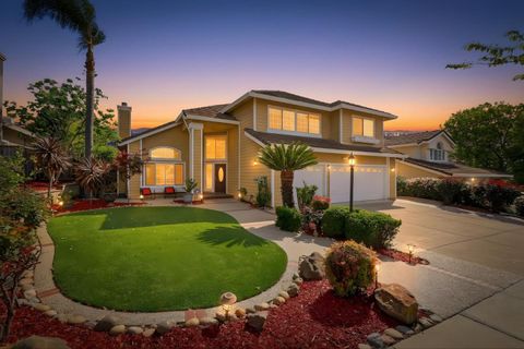 Photo of 4168 Pinot Gris Way, San Jose, CA 95135 (MLS # ML82036140)