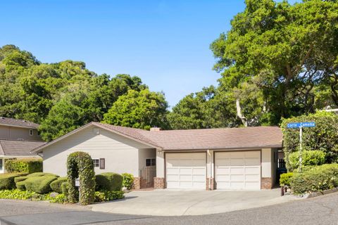 Photo of 2 Corte Camellia, MILLBRAE, CA 94030 (MLS # ML82041461)