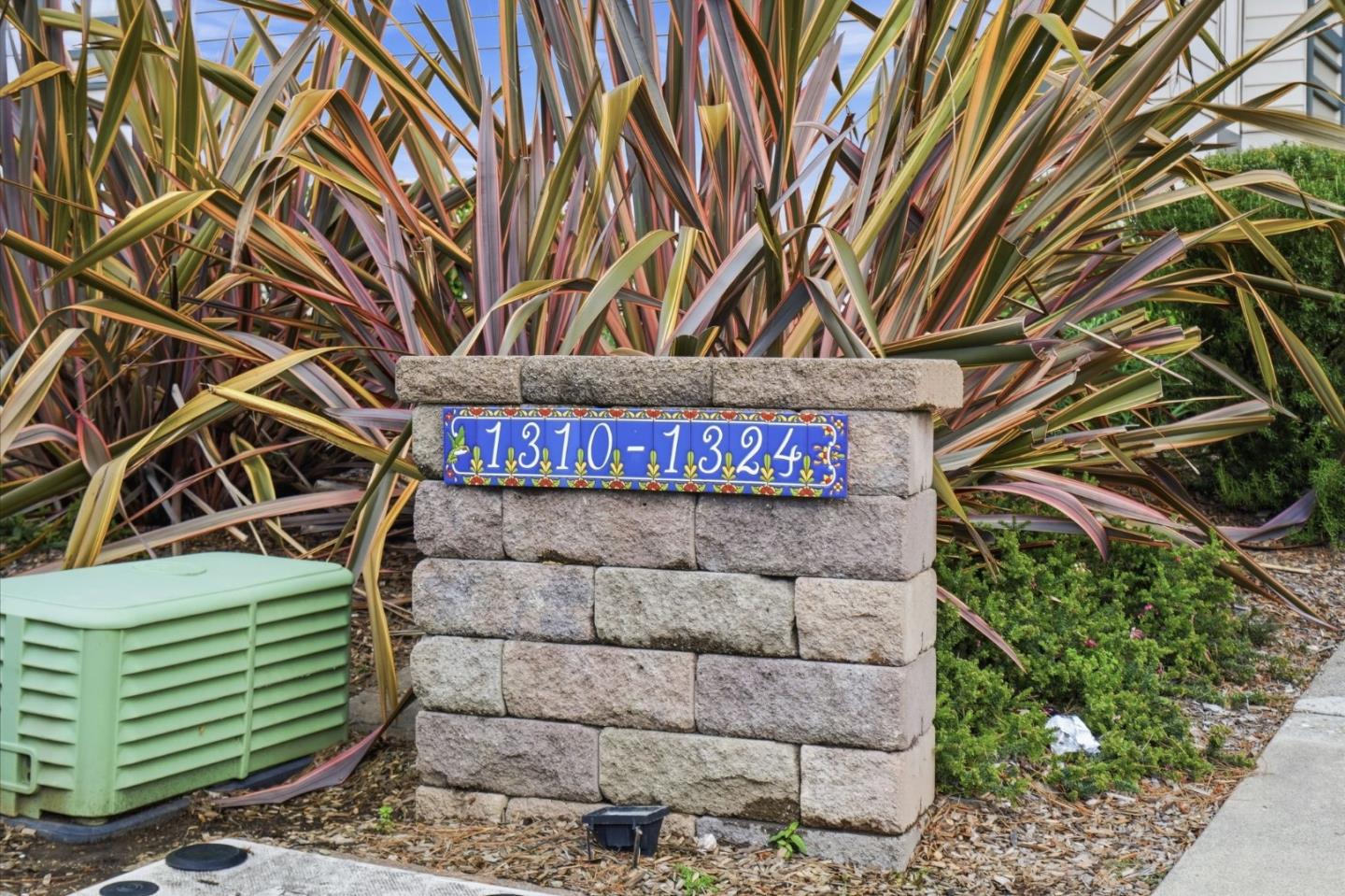 1318 Terra Nova Boulevard