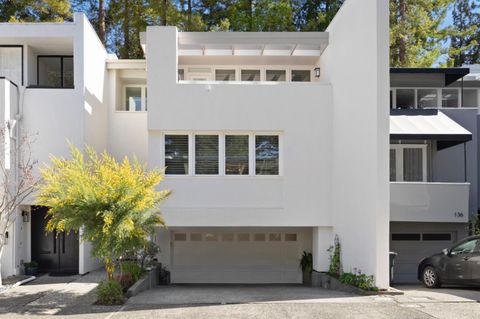 Photo of 138 Stone Pine Lane, Menlo Park, CA 94025 (MLS # ML82039695)