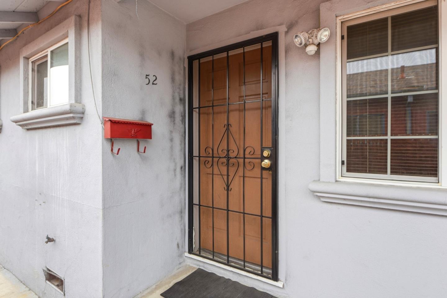 52-54 Eastwood Court