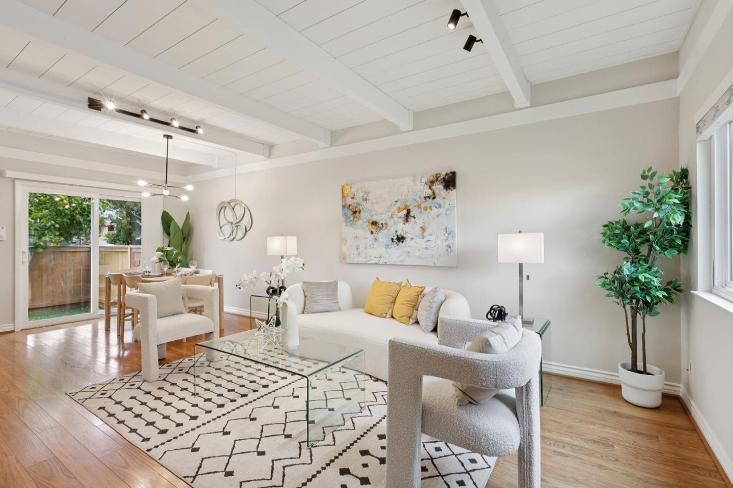 532 Tyrella Avenue 12