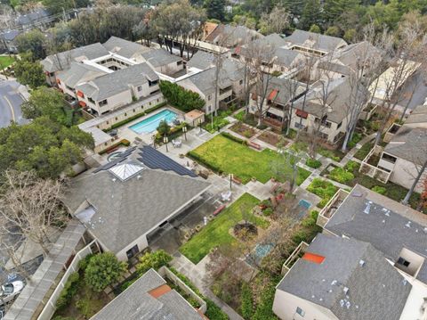 Photo of 453 Alberto Way #D155, LOS GATOS, CA 95032 (MLS # ML82048301)