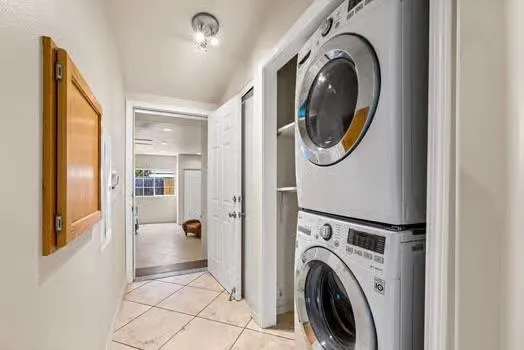 Monterey, California 93940, United States, 3 Bedrooms Bedrooms, ,2 BathroomsBathrooms,Residential,Active,175316