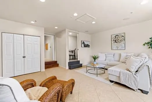 Monterey, California 93940, United States, 3 Bedrooms Bedrooms, ,2 BathroomsBathrooms,Residential,Active,175316