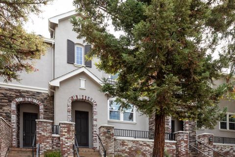 Photo of 1129 Munich Terrace, SUNNYVALE, CA 94089 (MLS # ML82024854)