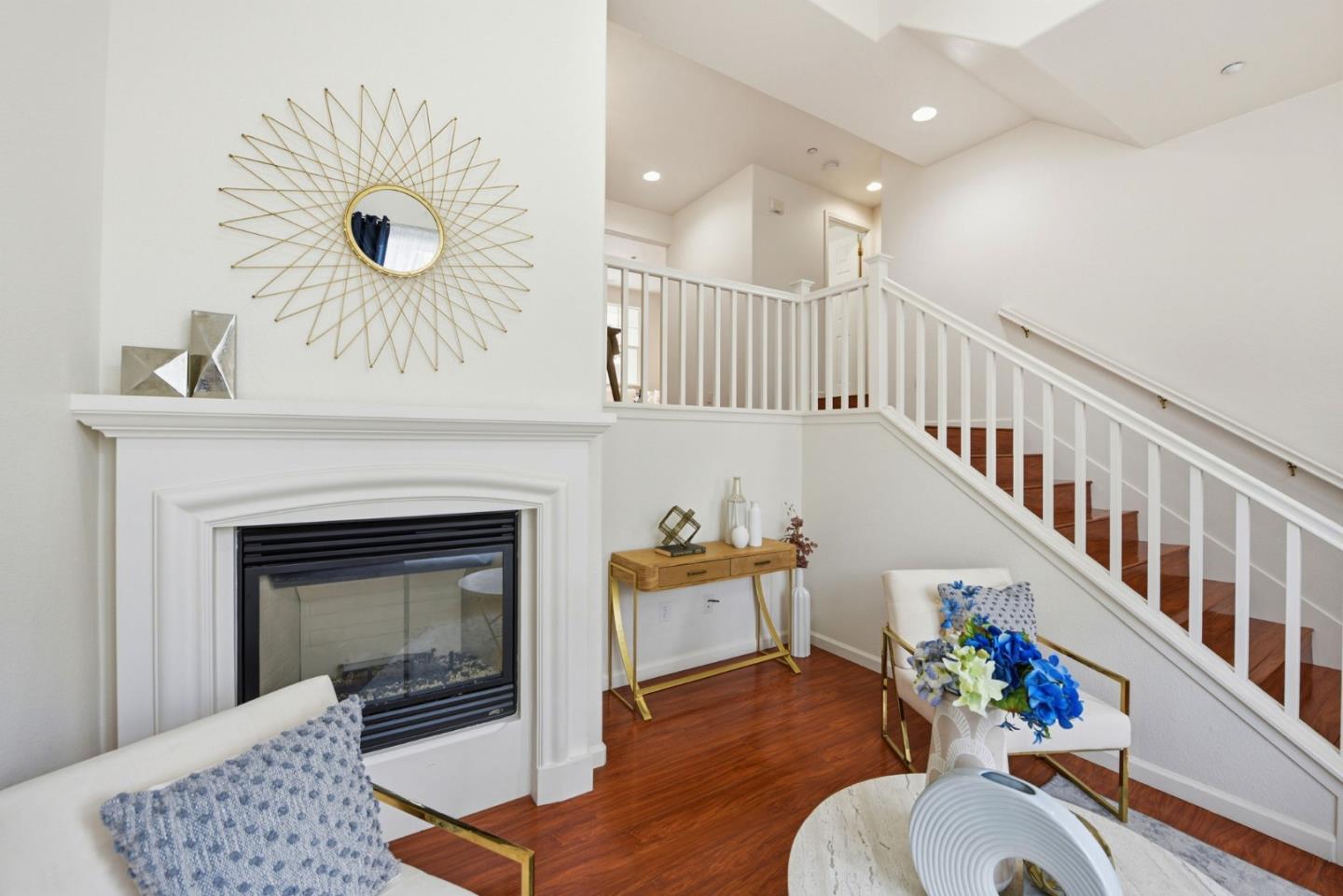 3576 Sequoia Common