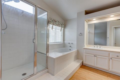 Tiny photo for 559 Topley Court, VALLEJO, CA 94591 (MLS # ML82029410)