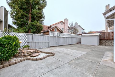 Tiny photo for 559 Topley Court, VALLEJO, CA 94591 (MLS # ML82029410)