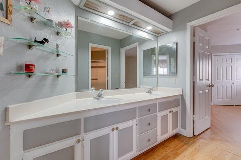 Tiny photo for 559 Topley Court, VALLEJO, CA 94591 (MLS # ML82029410)