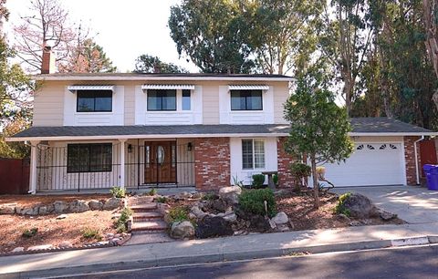 Photo of 2585 Moraga Drive, PINOLE, CA 94564 (MLS # ML82023514)