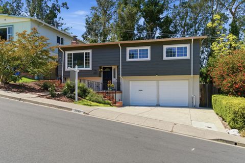 Photo of 2840 Evergreen Dr, SAN BRUNO, CA 94066 (MLS # ML82045306)