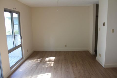 Tiny photo for 109 Piccadilly Place #E, SAN BRUNO, CA 94066 (MLS # ML82029728)