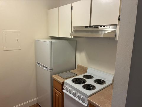 Tiny photo for 109 Piccadilly Place #E, SAN BRUNO, CA 94066 (MLS # ML82029728)