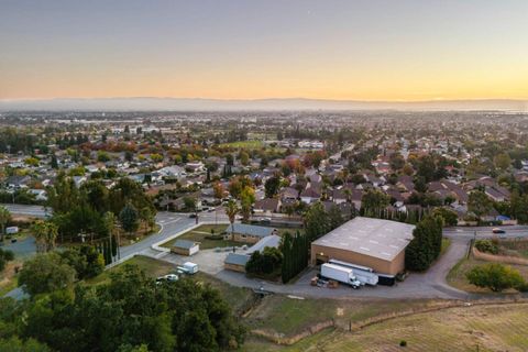 1995 Old Calaveras Road Milpitas CA 95035