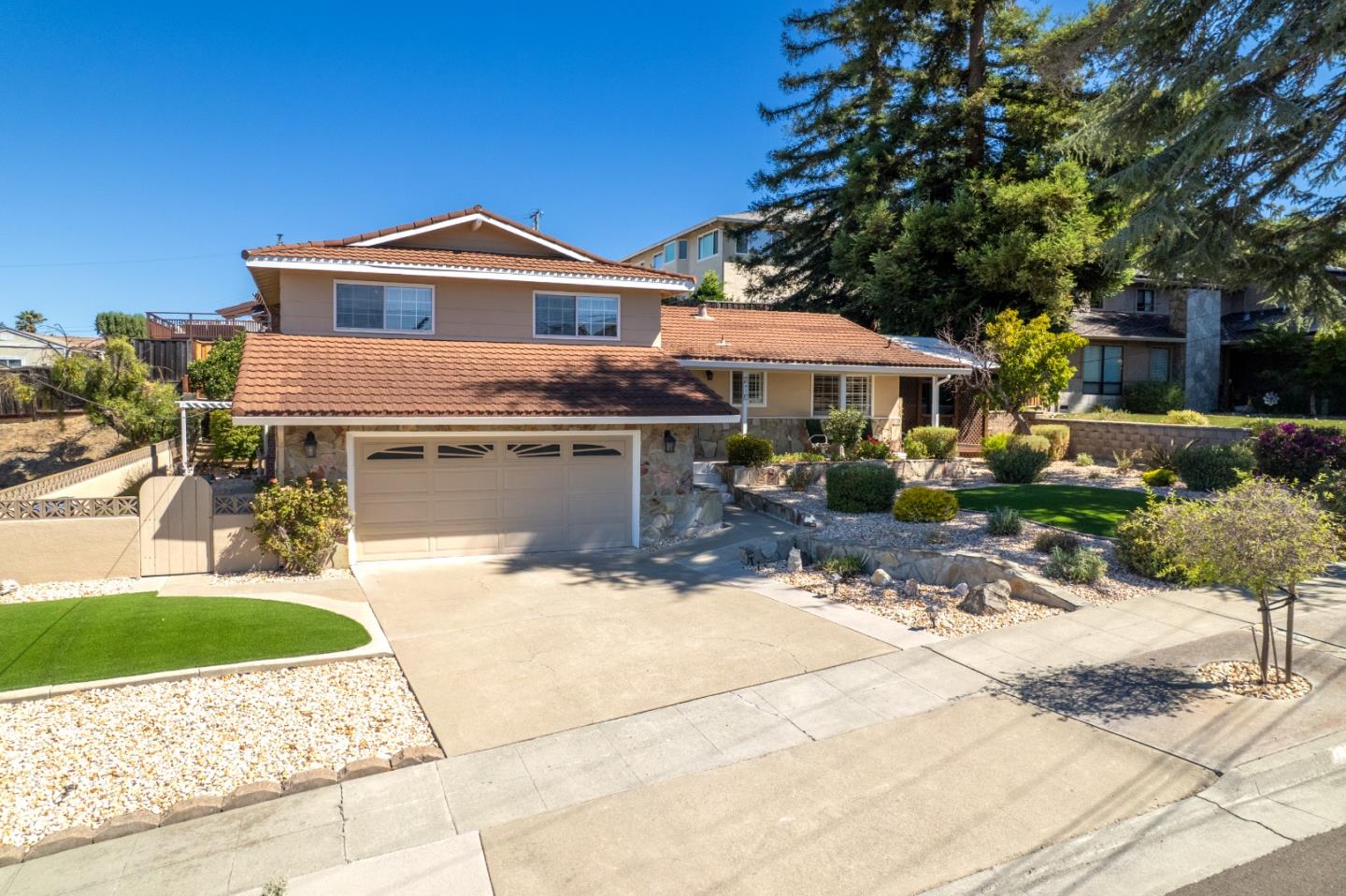 3475 Del Norte Drive
