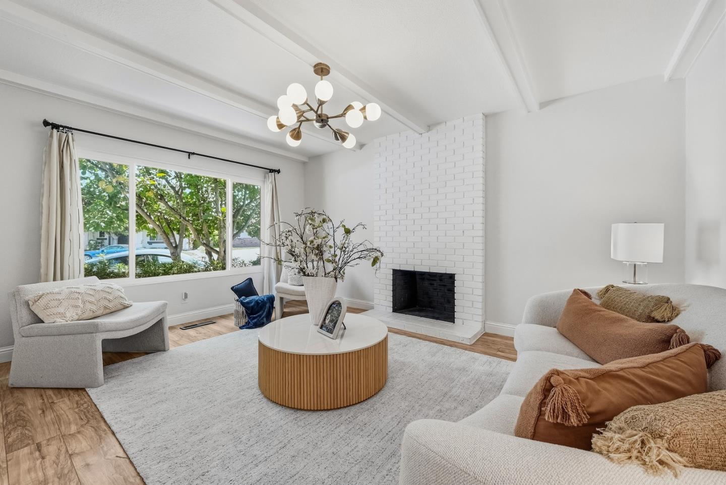 35787 Gissing Place