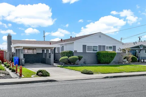 1692 Via Hermana, San Lorenzo, CA 94580 - #: ML81999224