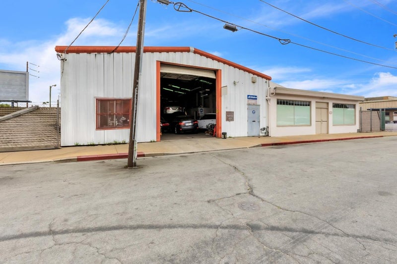 14 Front Street 16