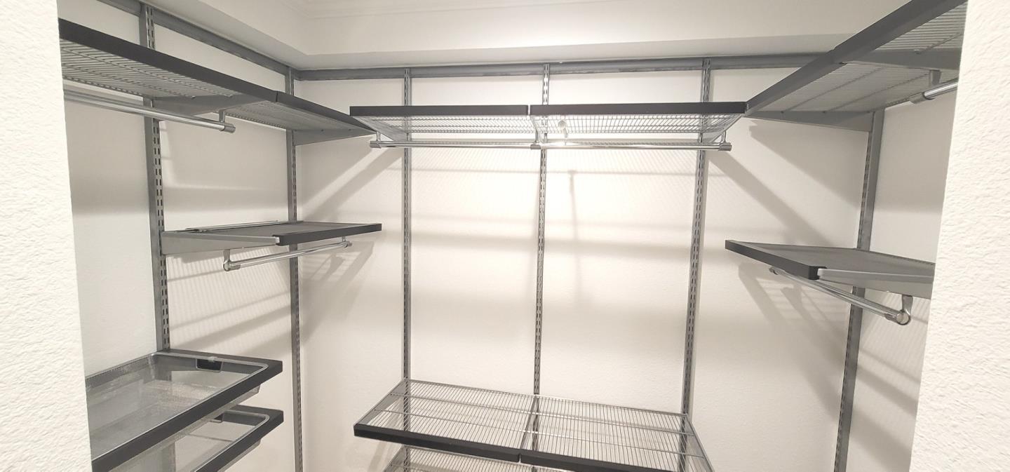 7221 Shelter Creek Lane