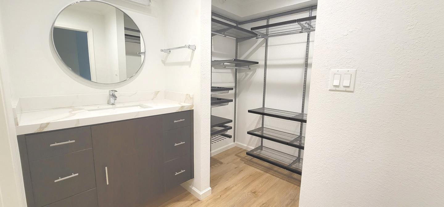 7221 Shelter Creek Lane