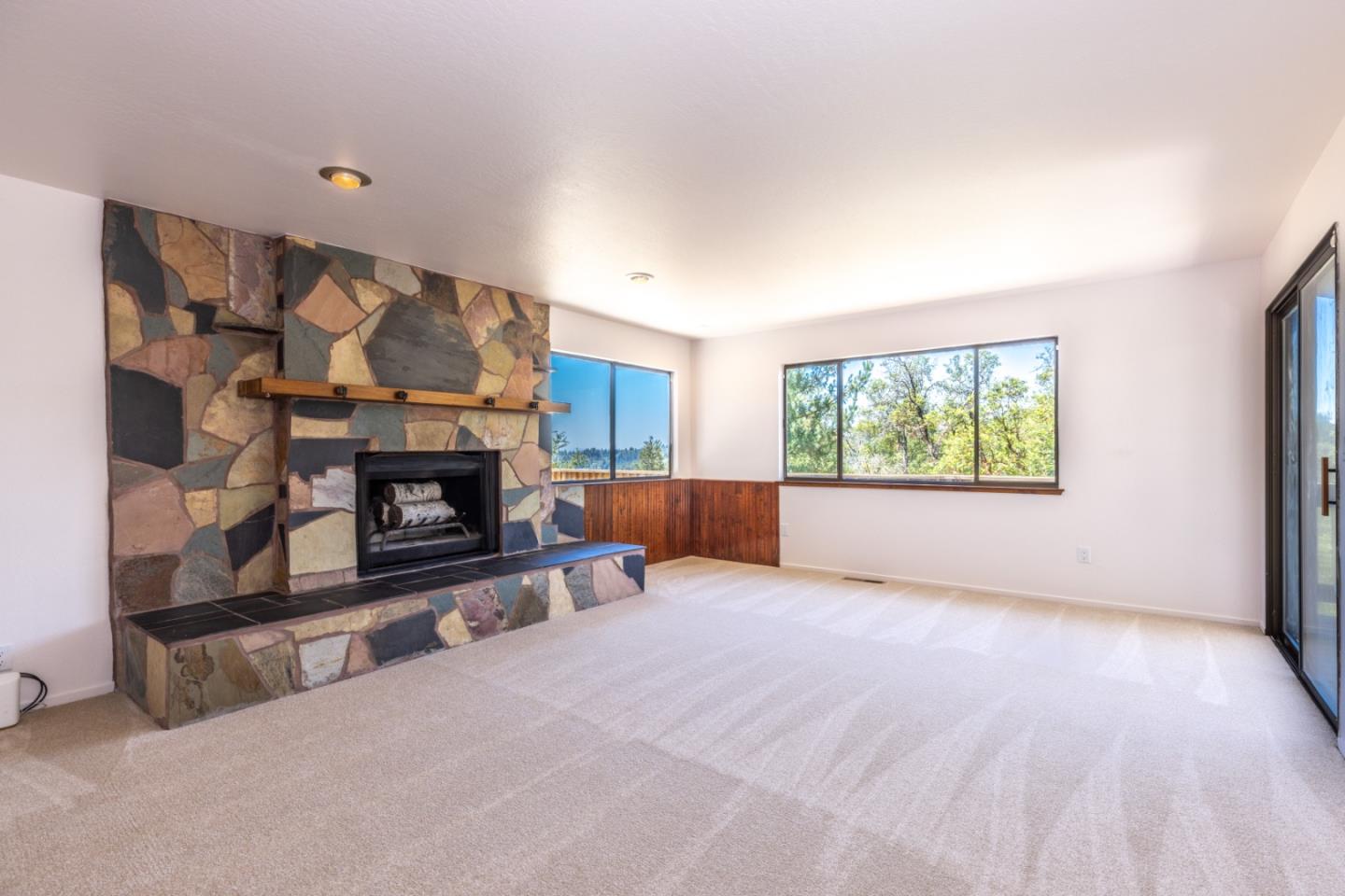 16214 Redwood Lodge Road
