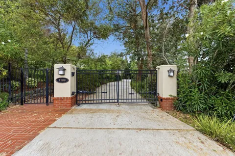 1700 Pine Knoll Drive, Belmont, CA 94002 - #: ML82041502