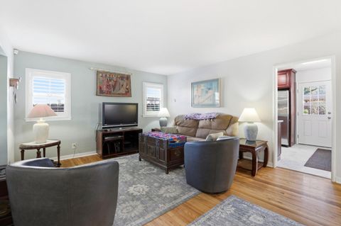 Tiny photo for 212 S Cragmont Avenue, SAN JOSE, CA 95127 (MLS # ML82034119)