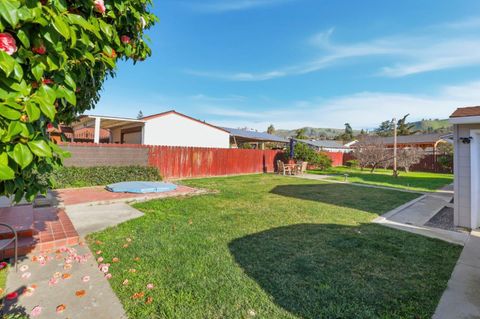 Tiny photo for 212 S Cragmont Avenue, SAN JOSE, CA 95127 (MLS # ML82034119)