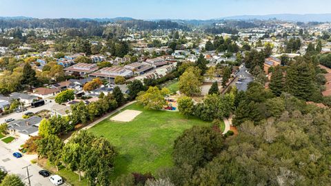 Tiny photo for 161 Harbor Oaks Circle, SANTA CRUZ, CA 95062 (MLS # ML82024321)