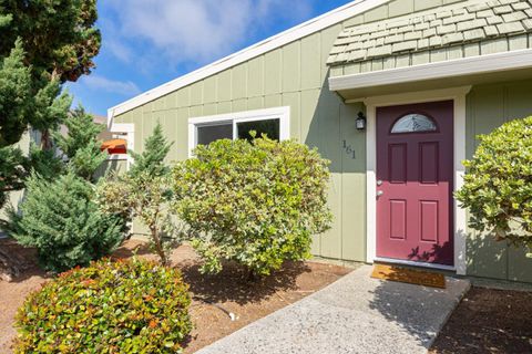 Tiny photo for 161 Harbor Oaks Circle, SANTA CRUZ, CA 95062 (MLS # ML82024321)