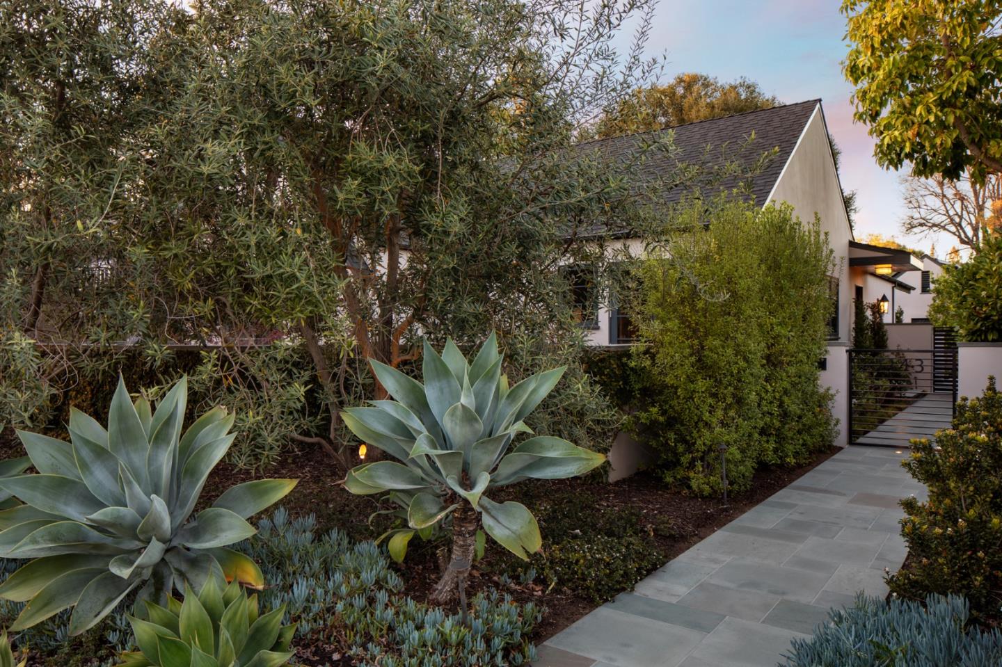 1143 Greenwood Avenue