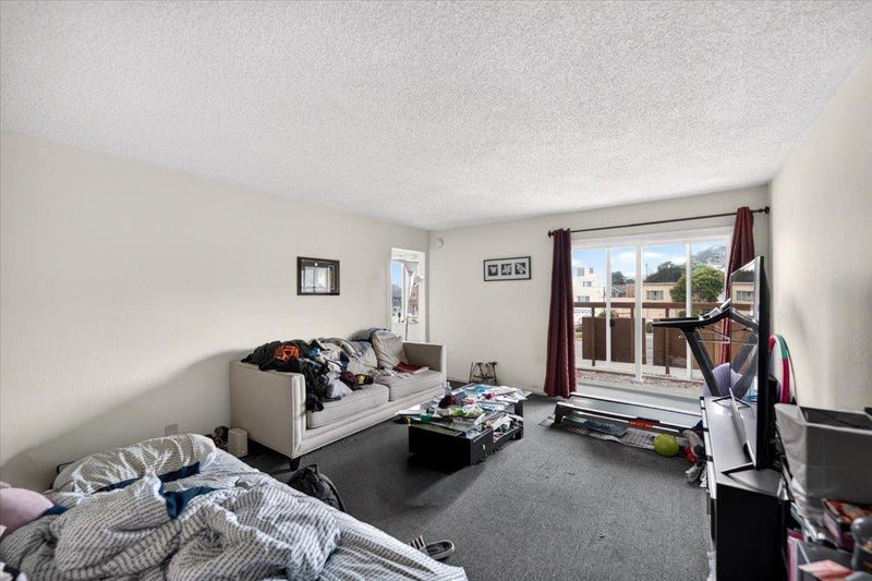123 Knowles Avenue