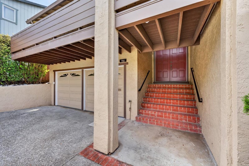 791 Prairie Creek Drive