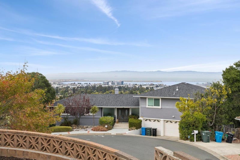 5 Belvedere Court