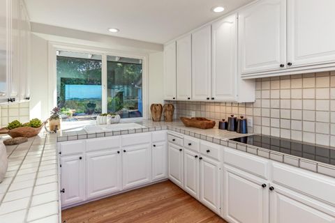Tiny photo for 600 Westridge Drive, PORTOLA VALLEY, CA 94028 (MLS # ML81990081)