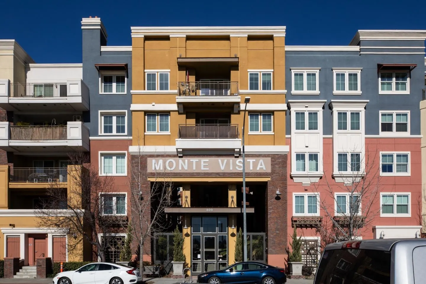 San Jose, California 95126, United States, 3 Bedrooms Bedrooms, ,2 BathroomsBathrooms,Residential,Contingent,114610