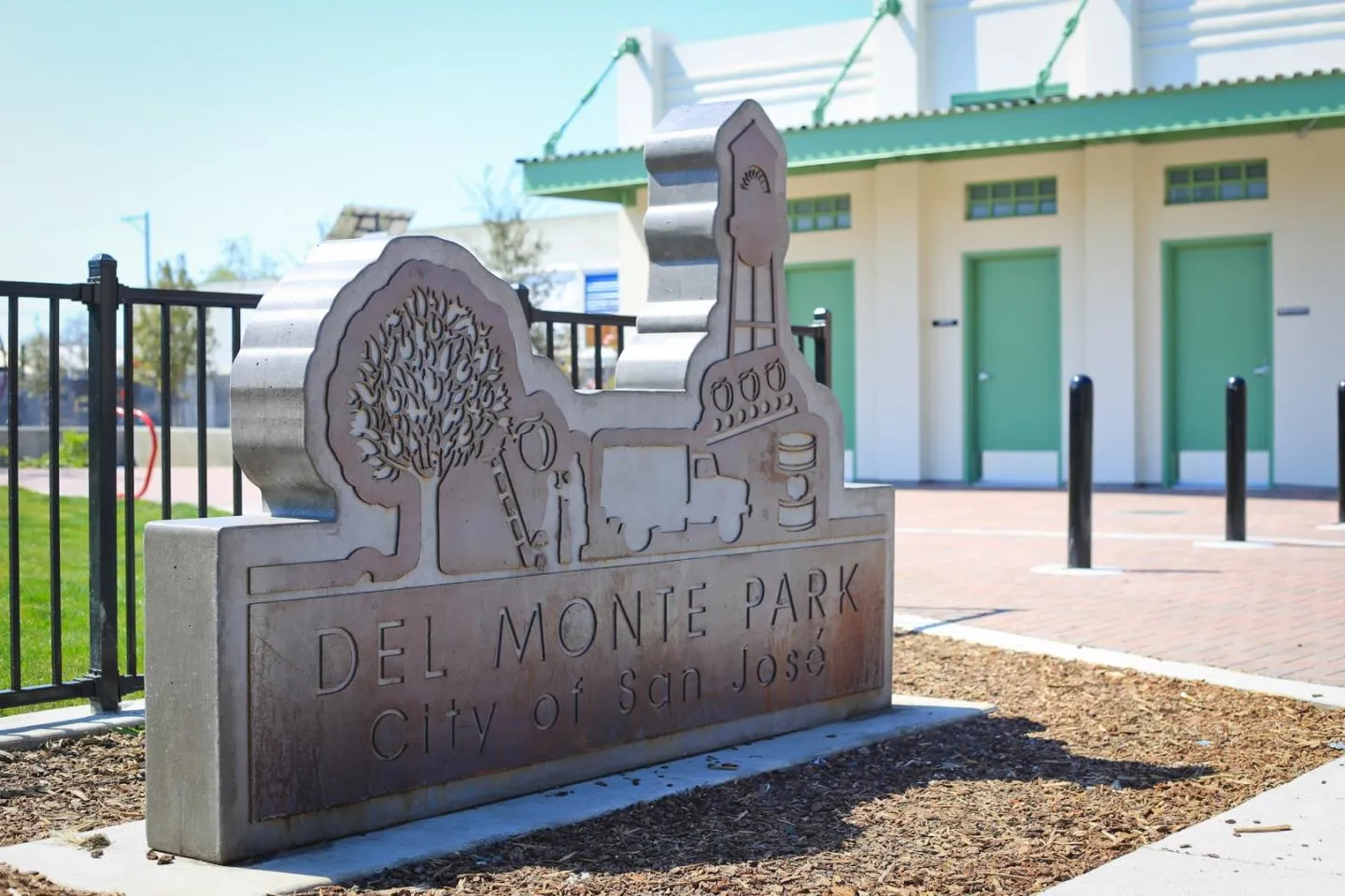 San Jose, California 95126, United States, 3 Bedrooms Bedrooms, ,2 BathroomsBathrooms,Residential,Contingent,114610