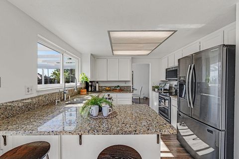 Tiny photo for 464 Archglen Way, SAN JOSE, CA 95111 (MLS # ML82025295)